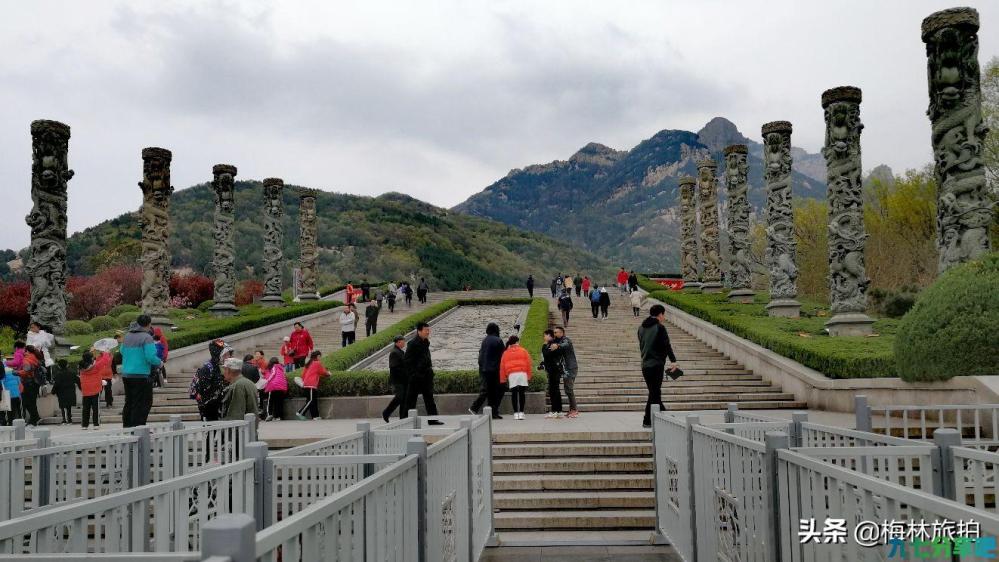 我和老伴的奇葩旅行，塑料雨披当御寒服，方便袋成御寒手套