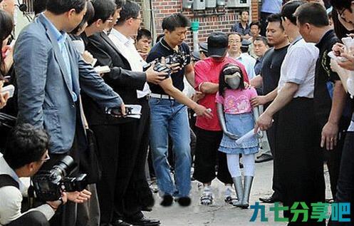 2012年韩国8岁女童改写法律，出台化学阉割，而她如今怎么样了？