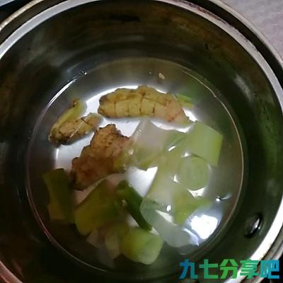 朋友一来就做荠菜肉馅饺子馄饨，吃得皆大欢喜好回家