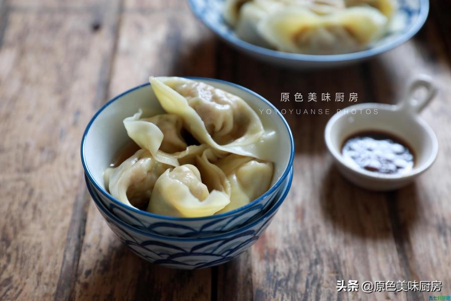 好吃又鲜美的鸡腿菇馄饨，我家三天两头要做一次，每次都吃不够