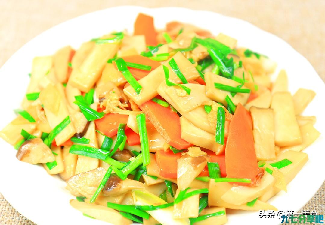 它和韭菜简直是完美搭配，简单一炒，色香味俱全，比大鱼大肉还香