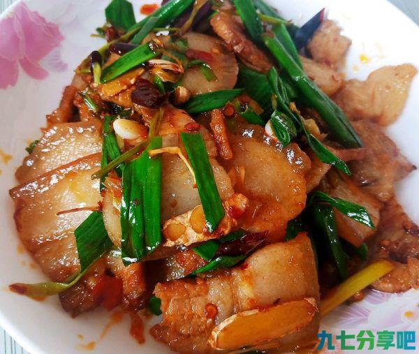 简单好吃的#肉食主义狂欢#蒜苗回锅肉，秒变大厨