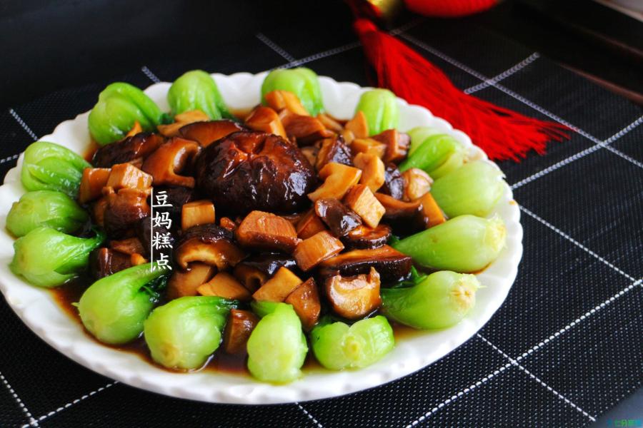 年夜菜——3分钟就能上桌的“香菇油菜”，好看好吃不油腻