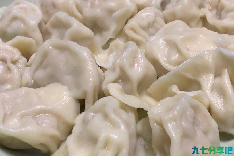 酸菜饺子好吃有诀窍，教你调馅的正确方法和用料，饺子不好吃才怪