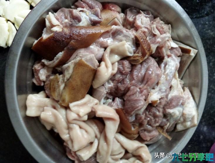 煮“干锅狗肉”时，多一个步骤，狗肉不腥也不臊，广西网友：特香