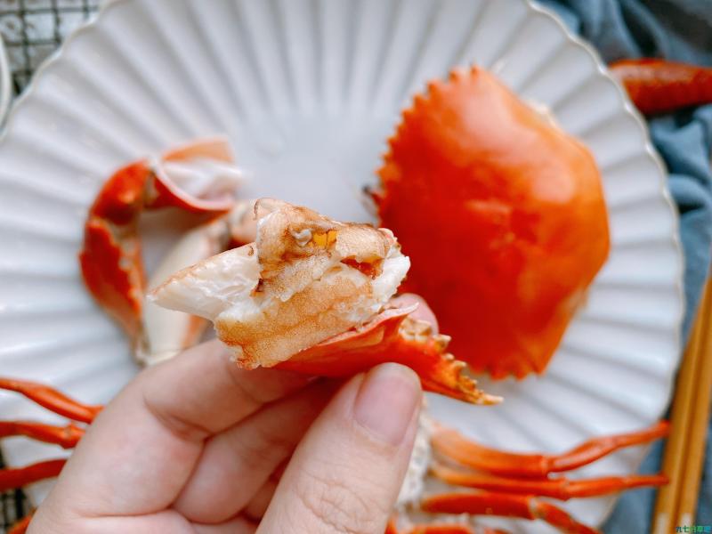 青蟹最好吃的做法，不破坏海鲜的鲜甜味，肉质细嫩，中秋做起来