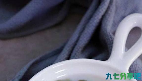 清爽脆嫩的凉拌菜，平时常吃，刮油助消化，大肚腩越来越小