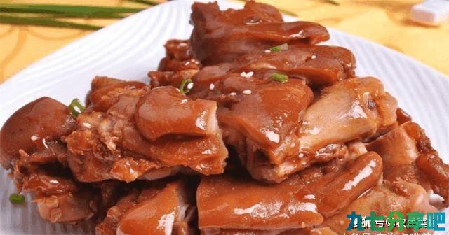 为什么超市的冻猪蹄卖那么便宜，到底哪里来的？答案你万万想不到