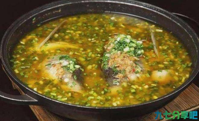 美食推荐：葱香鸡、韩式辣酱焖排骨、国味胖鱼头制作方法