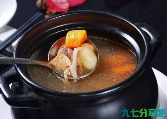一直保温的汤算不算隔夜？煲汤预约几个小时会变质