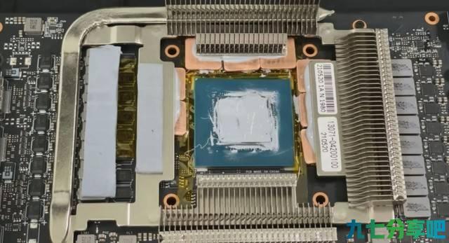 一位动手大神要手工改造RTX30系显卡的散热结构
