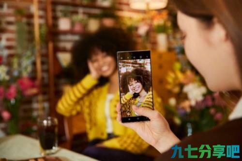 三星Galaxy S22 Ultra：用科技创新续写智能手机行业传奇