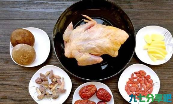 鸽肉和它是绝配，不蒸不炒，益气补血又健脑，女人和学生吃点好