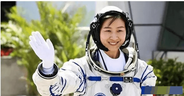 中国第一位女航天员刘洋，返回地面后为何销声匿迹？现在状况如何 第1张