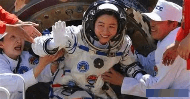 中国第一位女航天员刘洋，返回地面后为何销声匿迹？现在状况如何 第8张