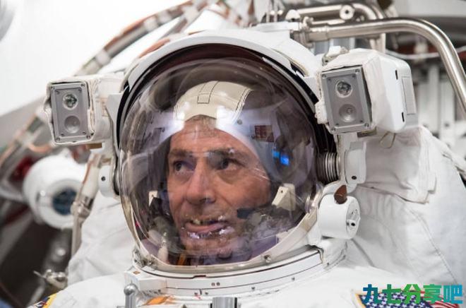 美航天局：感谢俄方将美国宇航员安全送回地球 第1张
